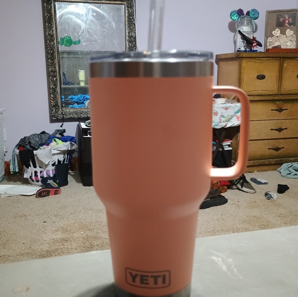Peach Yeti - Picture 2 of 2